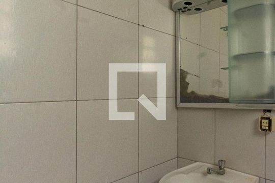 Casa de Condomínio para alugar com 3 quartos, 80m² em Vila Aricanduva, São Paulo