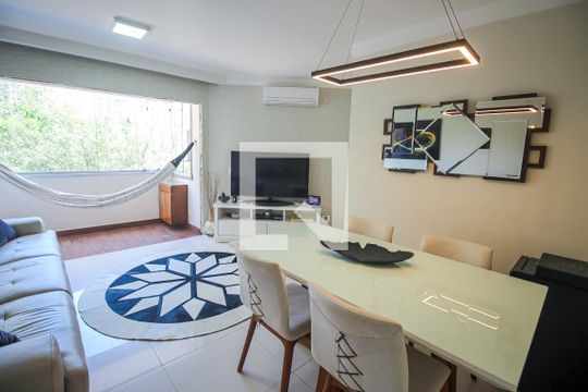Sala de apartamento à venda com 2 quartos, 70m² em Vila Andrade, São Paulo