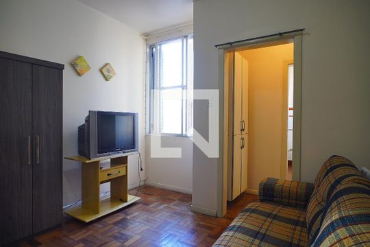 Sala  de apartamento à venda com 1 quarto, 43m² em Centro Histórico, Porto Alegre