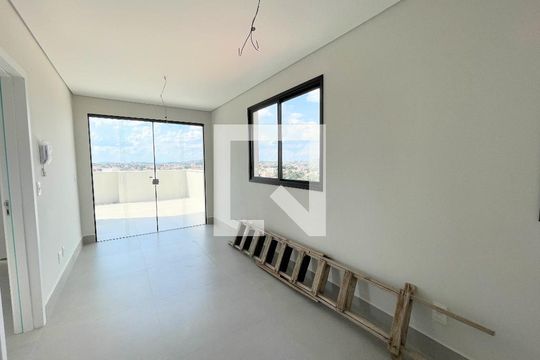 Sala Mezanino de apartamento à venda com 4 quartos, 144m² em Planalto, Belo Horizonte