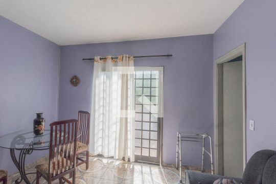 Sala de casa à venda com 4 quartos, 150m² em Jardim Estoril, Campinas