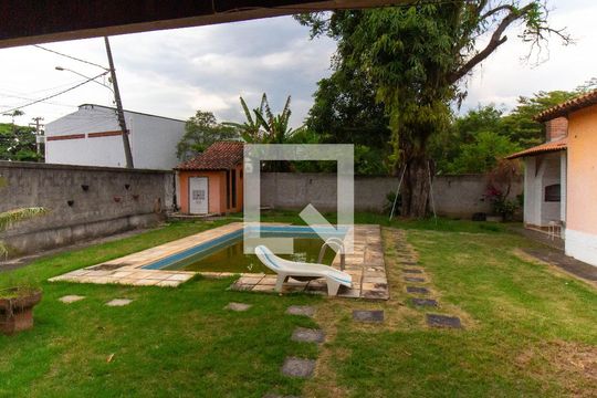 Casa para alugar com 4 quartos, 450m² em Itaipu, Niterói