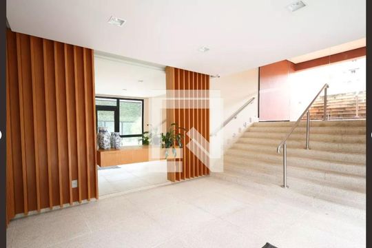Hall de apartamento à venda com 3 quartos, 110m² em Jardim Leonor, São Paulo