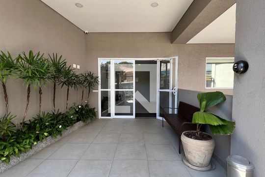 Hall de entrada de apartamento à venda com 2 quartos, 120m² em Vila Anglo Brasileira, São Paulo