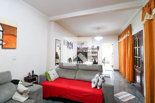Casa para alugar com 3 quartos, 125m² em Jardim São Luís, São Paulo