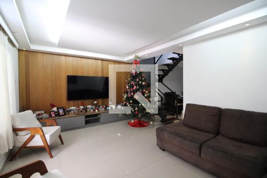 Sala de casa de condomínio à venda com 3 quartos, 160m² em Pechincha, Rio de Janeiro