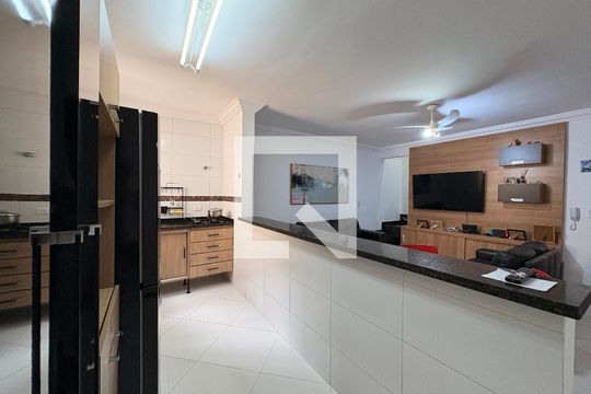 Cozinha de apartamento para alugar com 3 quartos, 150m² em Vila Valparaíso, Santo André