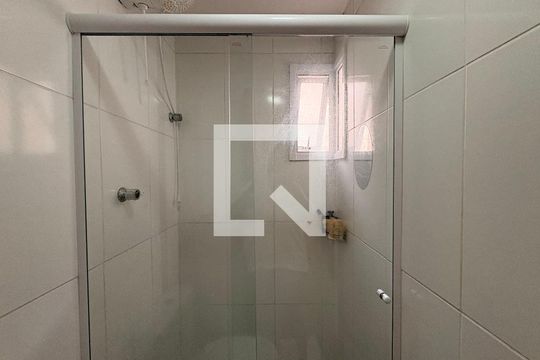 Banheiro da Suíte de apartamento para alugar com 3 quartos, 150m² em Vila Valparaíso, Santo André