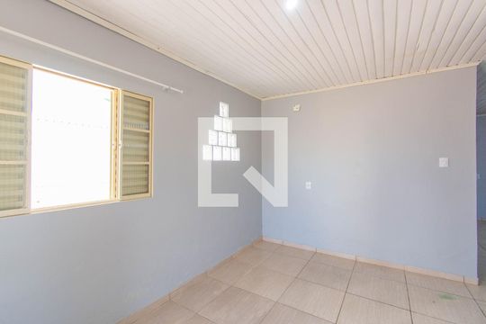 Casa à venda com 2 quartos, 210m² em Rio Branco, Canoas