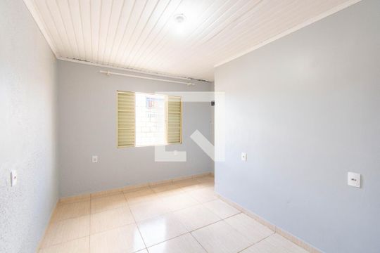 Casa à venda com 2 quartos, 210m² em Rio Branco, Canoas