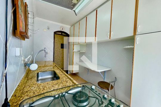 Cozinha de apartamento à venda com 2 quartos, 66m² em Jardim Iporanga, Guarulhos