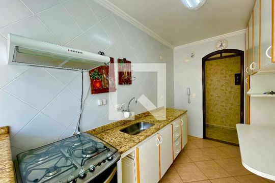 Cozinha de apartamento à venda com 2 quartos, 66m² em Jardim Iporanga, Guarulhos