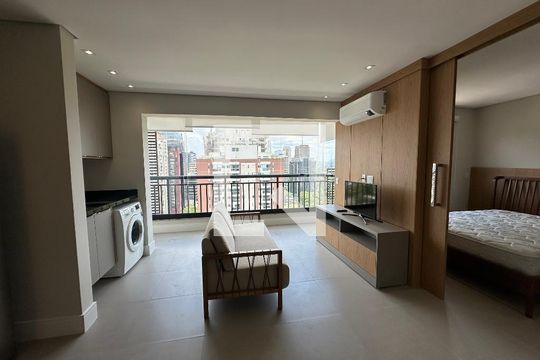 Sala de apartamento para alugar com 1 quarto, 41m² em Empresarial 18 do Forte, Barueri