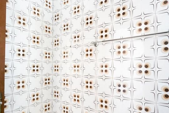 Interior do box de casa de condomínio para alugar com 1 quarto, 65m² em Vila Carrão, São Paulo