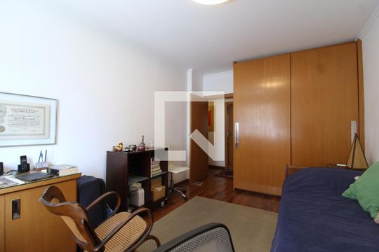 Quarto 1 de apartamento à venda com 4 quartos, 227m² em Itaim Bibi, São Paulo