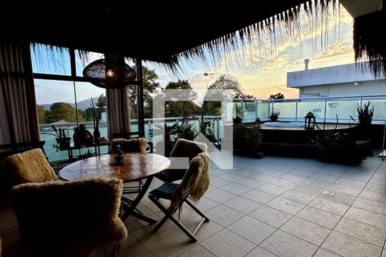 Apartamento para alugar com 2 quartos, 185m² em Campeche, Florianópolis