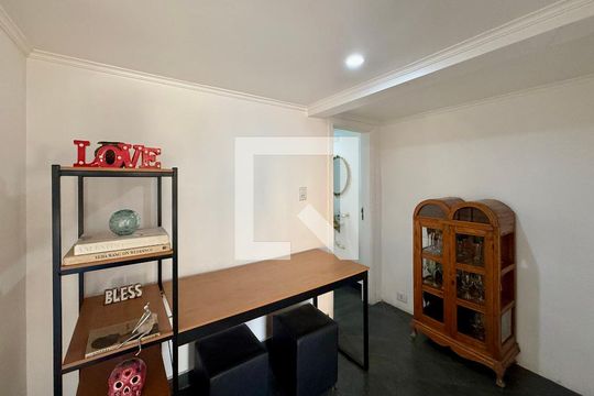 Sala  de apartamento à venda com 2 quartos, 98m² em Vila Nova Conceição, São Paulo