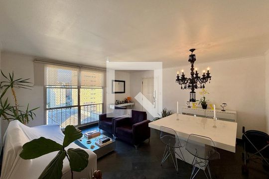 Sala  de apartamento à venda com 2 quartos, 98m² em Vila Nova Conceição, São Paulo