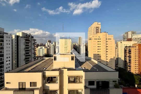 Vista  de apartamento à venda com 2 quartos, 98m² em Vila Nova Conceição, São Paulo
