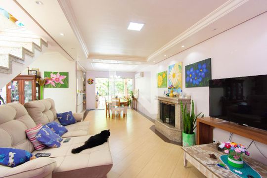Casa à venda com 4 quartos, 280m² em Marechal Rondon, Canoas
