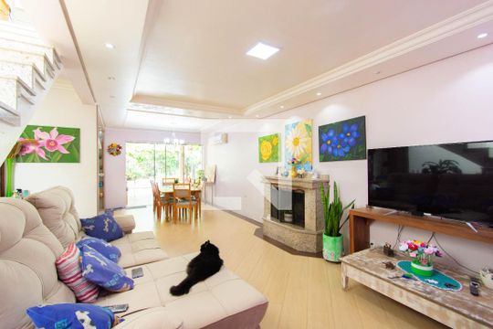 Casa à venda com 4 quartos, 280m² em Marechal Rondon, Canoas