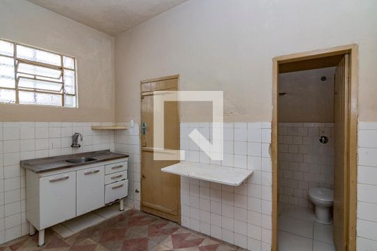 Cozinha de casa para alugar com 1 quarto, 55m² em Bonfim, Belo Horizonte
