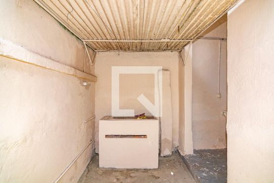 Área externa de casa para alugar com 1 quarto, 55m² em Bonfim, Belo Horizonte