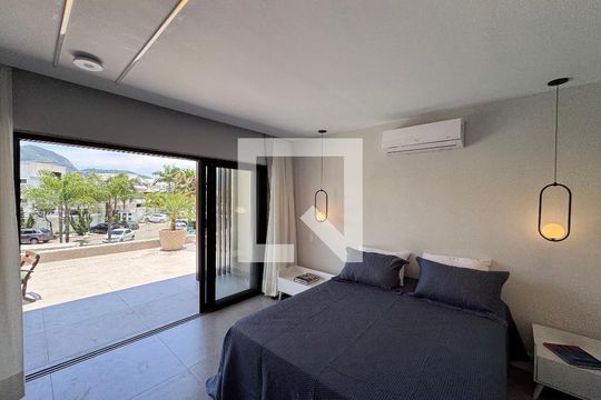 Suíte 1 - Master de casa à venda com 4 quartos, 350m² em Recreio dos Bandeirantes, Rio de Janeiro