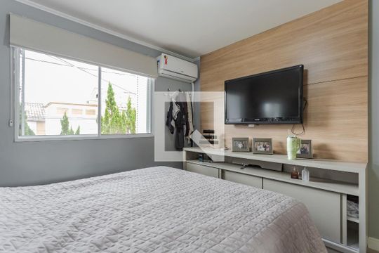 Quarto 1 de casa de condomínio à venda com 3 quartos, 86m² em Jardim Itu, Porto Alegre