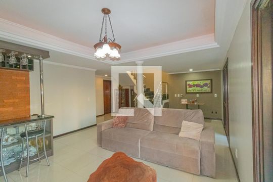 Sala de casa à venda com 3 quartos, 300m² em São José, Canoas