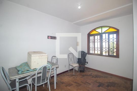 Sala de casa à venda com 3 quartos, 311m² em Tristeza, Porto Alegre