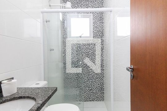 Banheiro de apartamento à venda com 1 quarto, 35m² em Cidade Líder, São Paulo