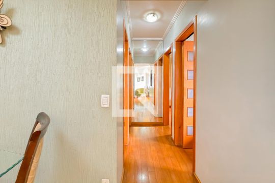Corredor de apartamento à venda com 3 quartos, 78m² em Ipiranga, São Paulo