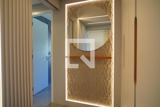 Hall de entrada de apartamento à venda com 3 quartos, 144m² em Independência, Porto Alegre
