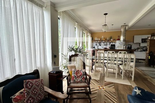Sala de casa à venda com 3 quartos, 120m² em Recreio dos Bandeirantes, Rio de Janeiro