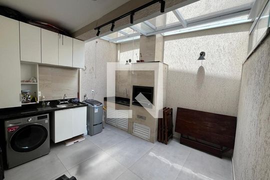 Casa à venda com 3 quartos, 146m² em Parque Bandeirante, Santo André