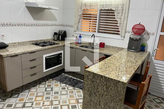 Casa à venda com 3 quartos, 146m² em Parque Bandeirante, Santo André