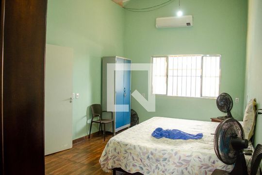 Casa para alugar com 3 quartos, 90m² em Setor Central, Goiânia