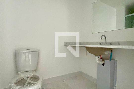 Banheiro de kitnet/studio à venda com 1 quarto, 24m² em Perdizes, São Paulo