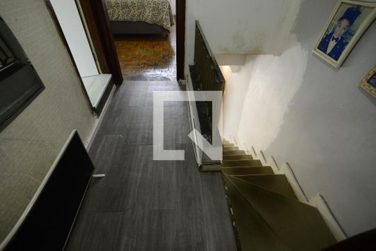 Casa à venda com 2 quartos, 132m² em Cambuci, São Paulo