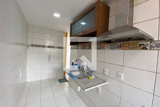 Cozinha e Área de Serviço de apartamento à venda com 2 quartos, 55m² em Tomás Coelho, Rio de Janeiro