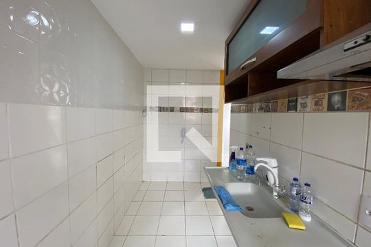 Cozinha e Área de Serviço de apartamento à venda com 2 quartos, 55m² em Tomás Coelho, Rio de Janeiro