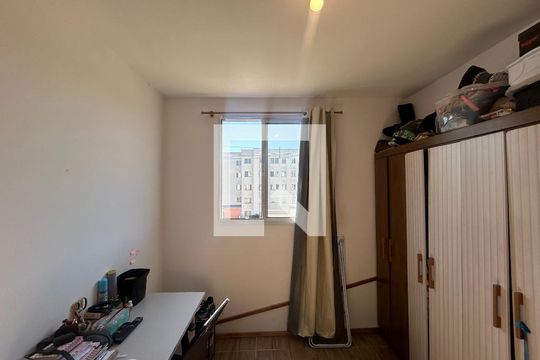 Quarto 2 de apartamento à venda com 2 quartos, 44m² em Feitoria, São Leopoldo