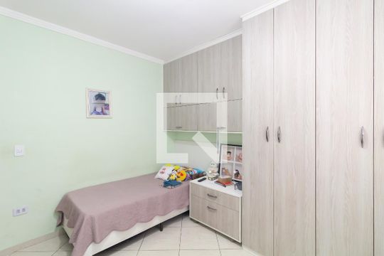 Quarto 1 de casa para alugar com 3 quartos, 98m² em Itaquera, São Paulo