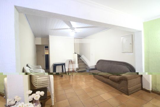 Casa à venda com 2 quartos, 150m² em Jardim Sabara, São Paulo