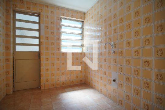 Cozinha de apartamento para alugar com 1 quarto, 45m² em Guarani, Novo Hamburgo