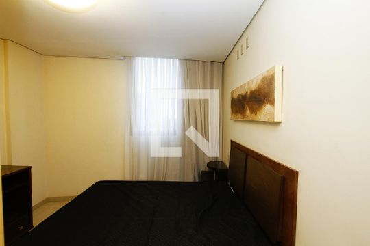 Quarto 1 - Suíte de apartamento para alugar com 1 quarto, 50m² em Belvedere, Belo Horizonte