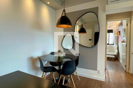 Sala de Jantar de apartamento à venda com 2 quartos, 57m² em Pinheiros, São Paulo