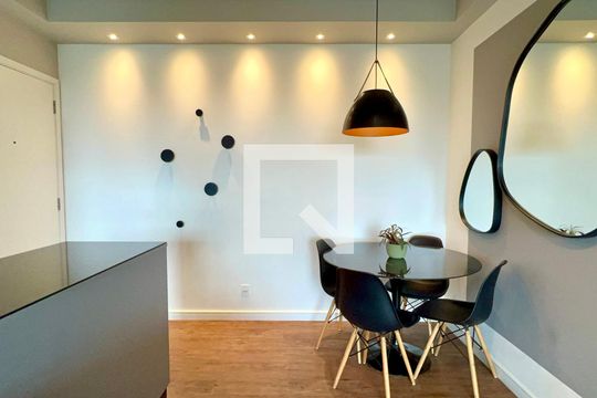 Sala de Jantar de apartamento à venda com 2 quartos, 57m² em Pinheiros, São Paulo