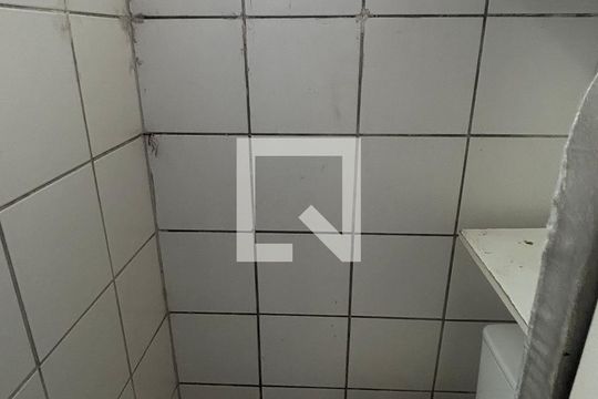 Área de Serviço - Banheiro de apartamento para alugar com 3 quartos, 70m² em Vila Bela Vista, Santo André